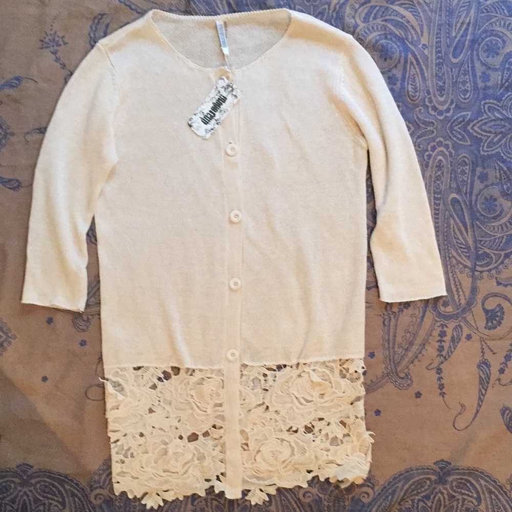 NWOT Monoreno Ivory Lace Trim Long Sweater